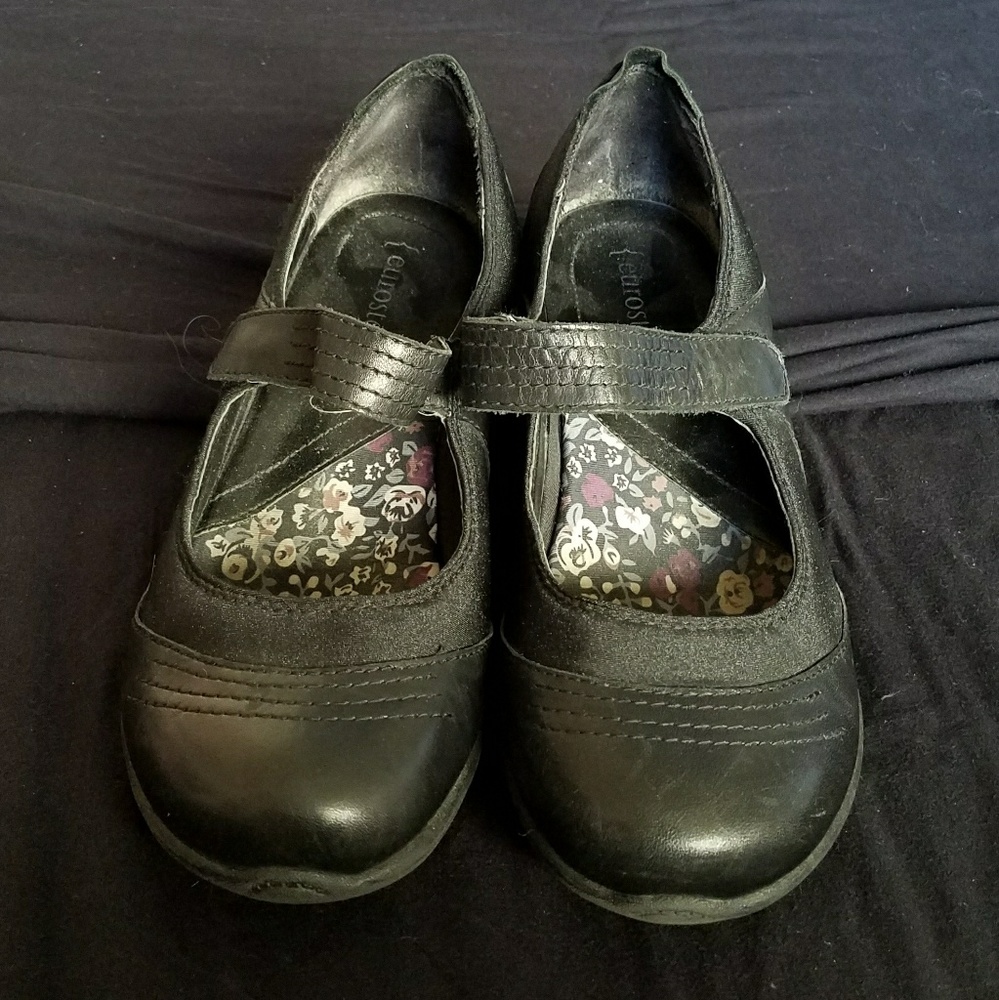 Eurostep black mary jane shoes size 8.5